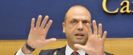 12/11/2015 Roma, conferenza stampa di presentazione dell'Anagrafe Nazionale, nella foto il ministro dell' Interno Angelino Alfano